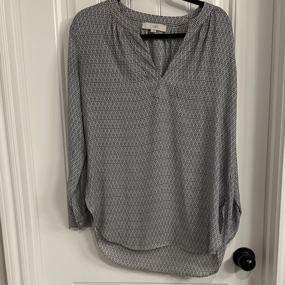 ❤️LOFT Women's Monochrome Geometric Blouse
